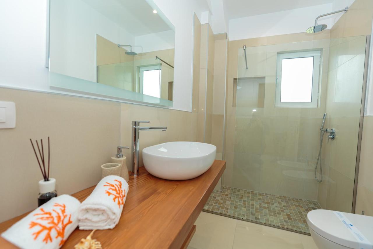 Holiday House Solemare โอริคูม ภายนอก รูปภาพ